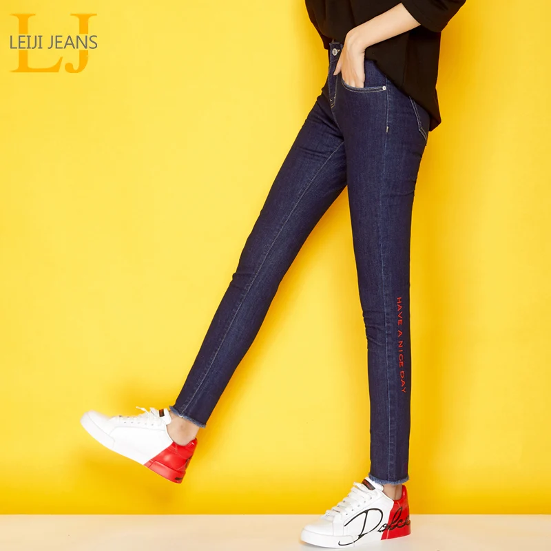 LEIJIJEANS новые осенние повседневные джинсы размера плюс XL с вышитыми буквами