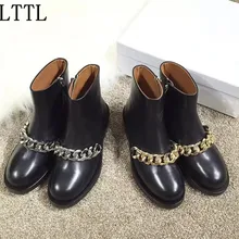 Новинка: модные осенне-зимние женские ботильоны Женские черные ботинки на платформе из искусственной кожи с закругленным носком Женские ботинки на низком каблуке декорированные цепочками