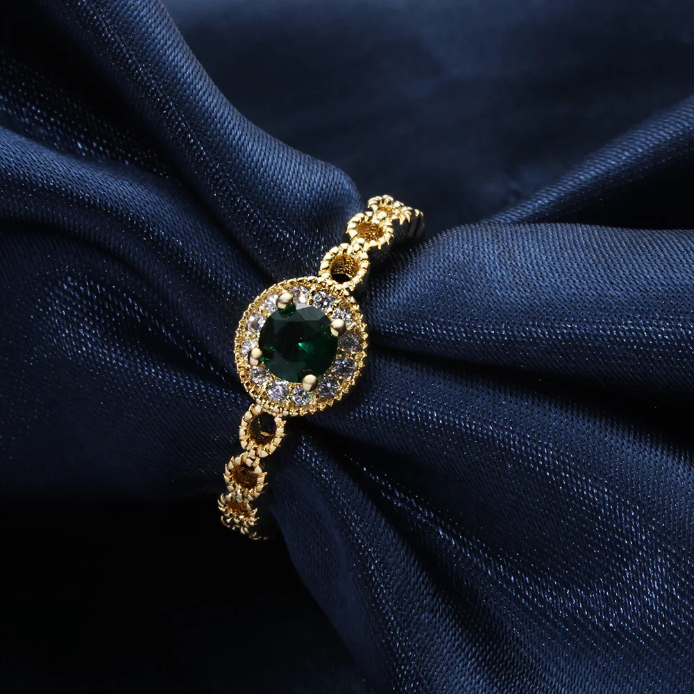 

Plated Rose Gold Color Crystal Desert Heart Green Rhinestone Ring Exotic Inlaid Hollow Pattern Anniversary Jewelry