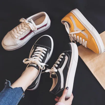 

2019 summer new wild white canvas women's shoes student shoes spring small blackboard shoes tide shoes