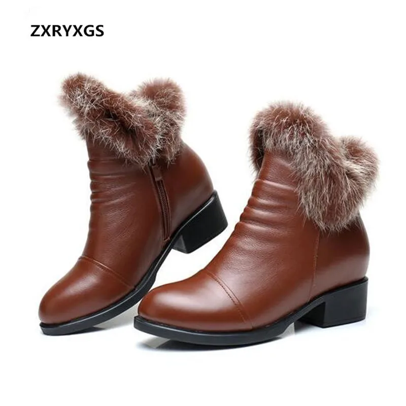 Hot Selling 2018 Winter New Genuine Leather Shoes Women Boots Fashion Warm Ankle Boots Comfortable Soft Large Size Women Shoes цена Hot Selling 2018 Winter New Genuine Leather Shoes Women Boots Fashion Warm Ankle Boots Comfortable Soft Large Size Women Shoes цены онлайн