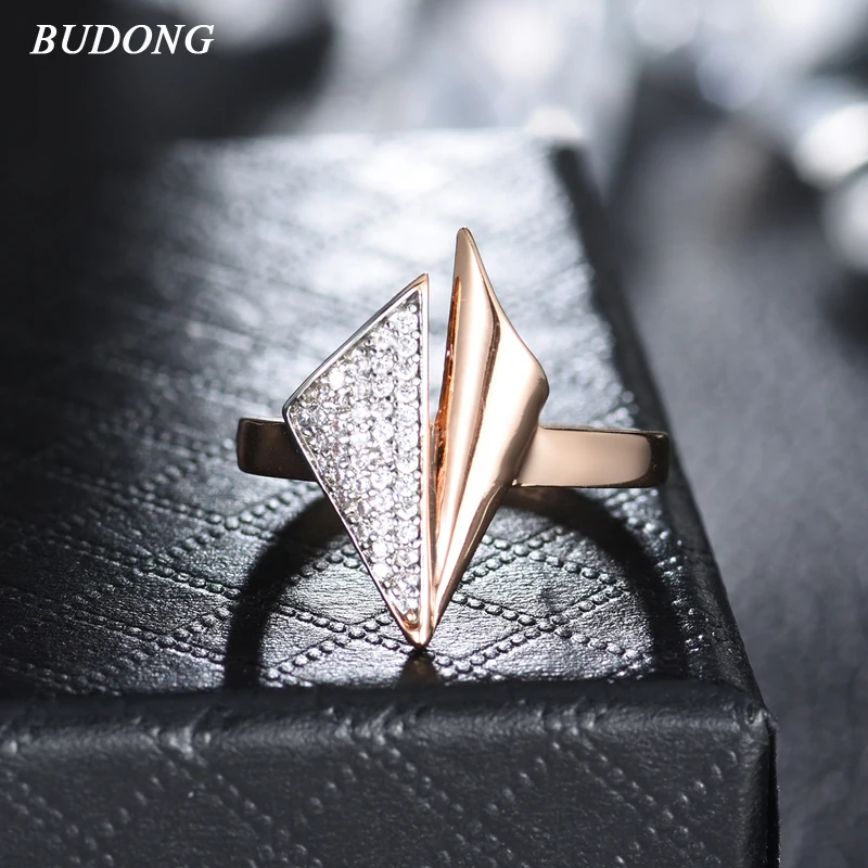 Женское кольцо со стразами BUDONG золотого цвета с вечным ремешком XUR642 | Украшения и