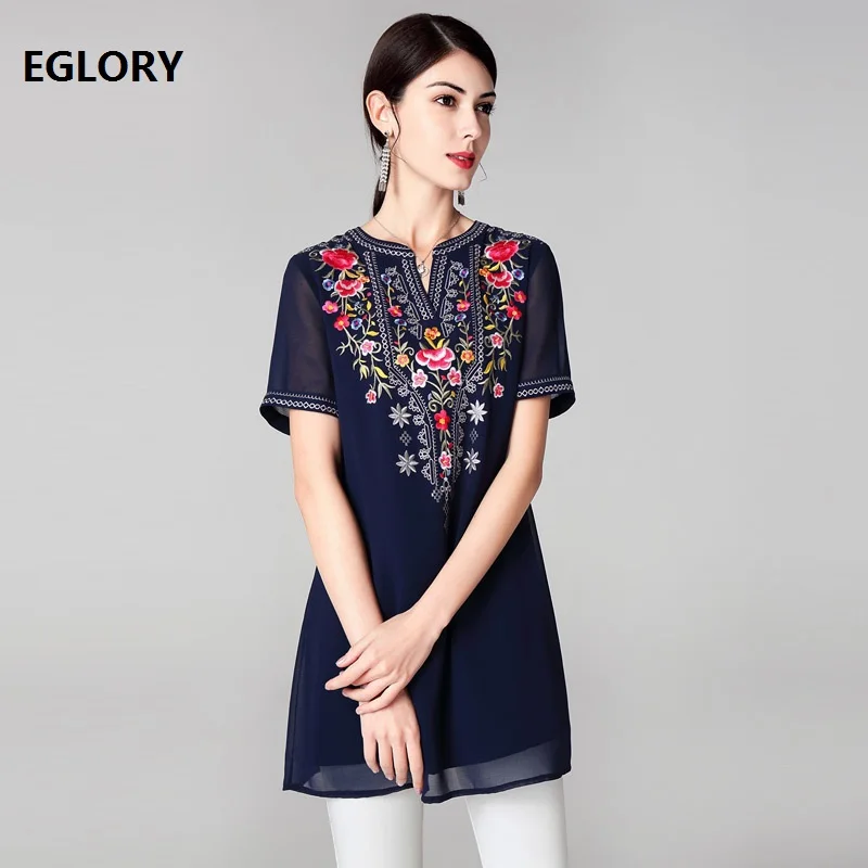 

High Quality Tops 2019 Spring Summer Fashion Blue Shirt Women V-Neck Exquisite Embroidery Short Sleeve Shirt Blusas Feminino