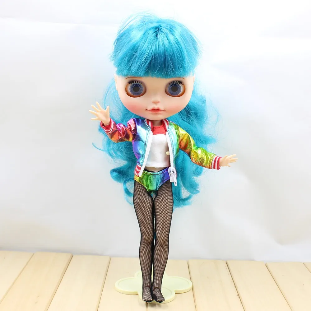 Neo Blythe Doll Shirt with Underwear, Stocking & Coat 2