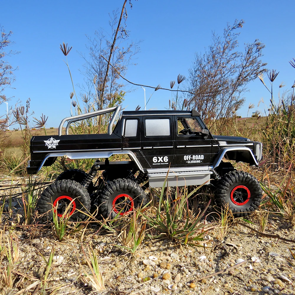 Flytec_699_110_2.4G_6WD_Climber_RC_Car_Wrangler_Design_with_LED_Light_Rock_Defender_Car_20