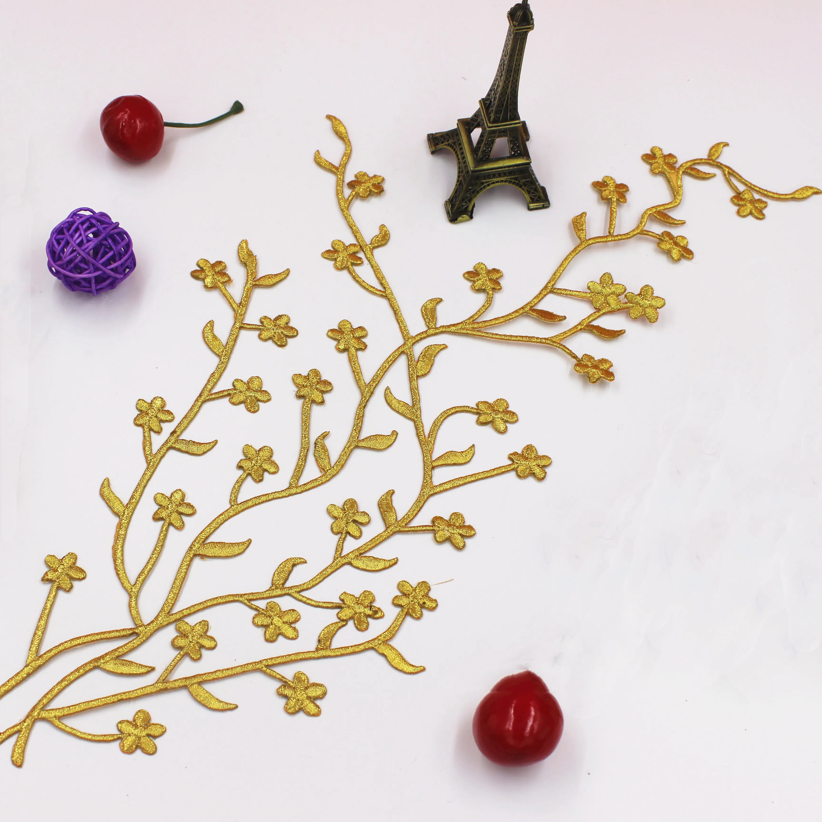 

Iron on Embroidered Appliques Garment Patches Plum Flower Appliques Diy Floral Crafts Apparel Trims 18-39cm