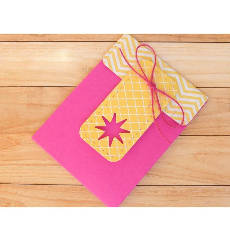 laura_williams_lil_inker_star_gift_card_holder_WM__45942.1414460591.1280.1280