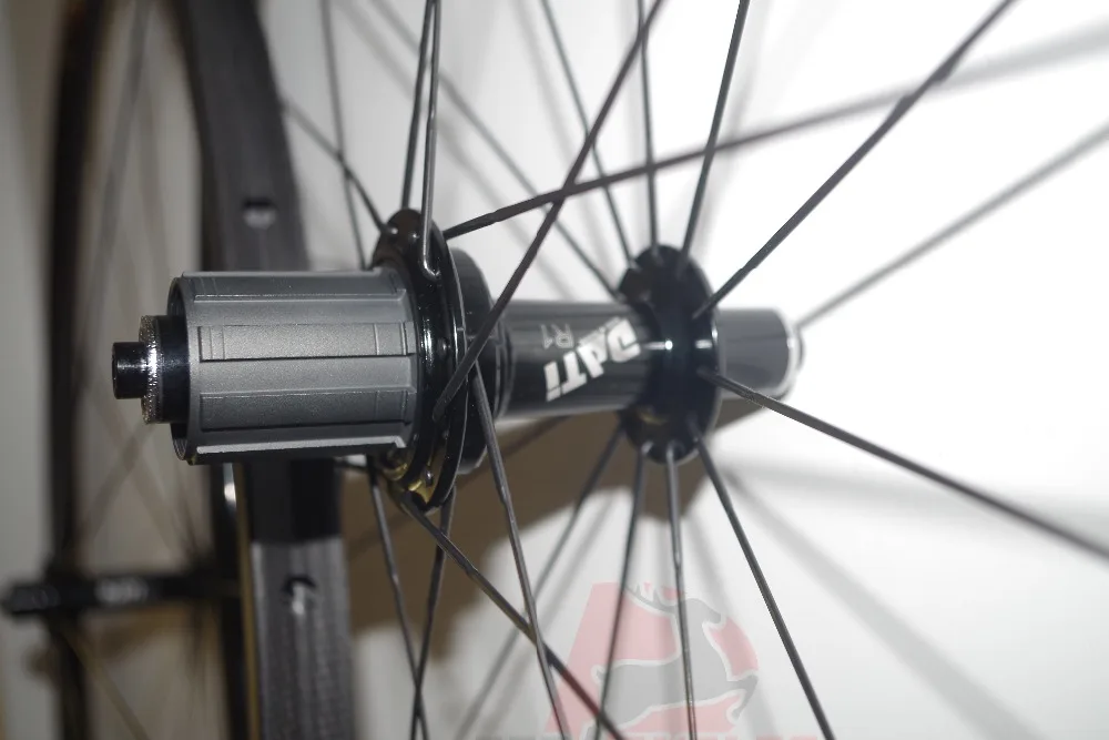 Excellent 978g Lightest 700c 20mm x 23mm Tubular Road Bike Carbon Wheels Bicycle Wheel set Dati Hubs 20 24 Holes 3k Glossy Climbing King 3