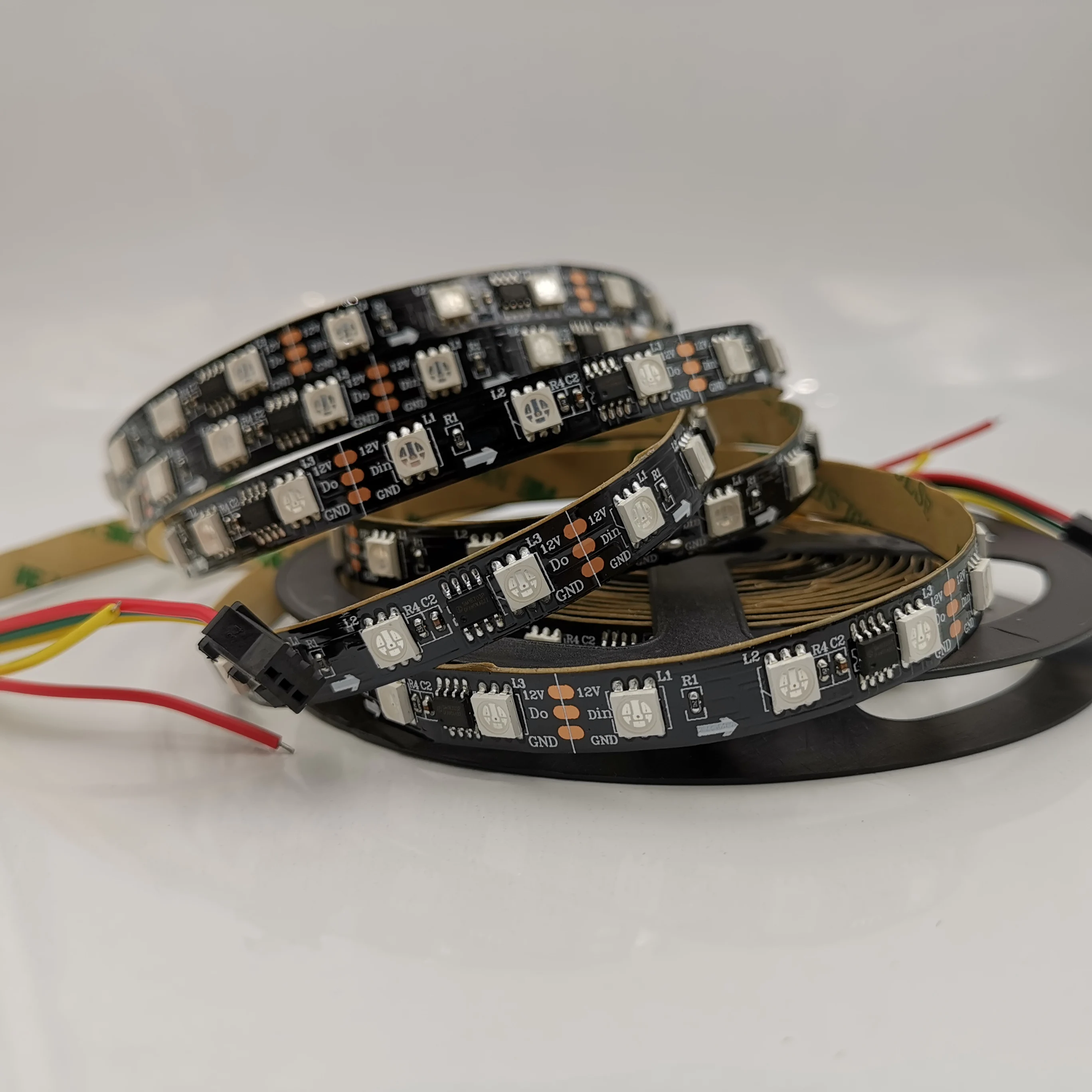 

Hot sale WS2811 DC12V 60LEDs/m programable led light strip