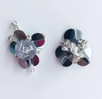 

2.2cm Flower Sequins Bead Brooch Patches Applique Vintage Embroidered Fabric Sew On Patch Fashion Clothing Decoration