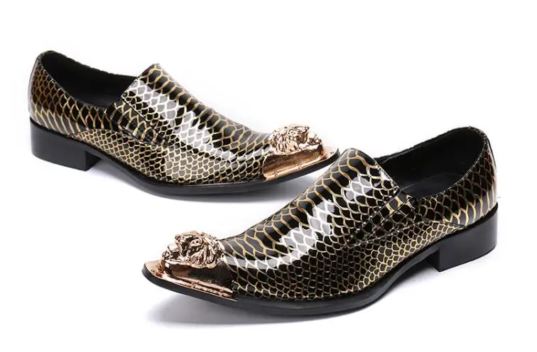 

2019 British style fashion men's Genuine leather gold and silver and Metal Toe Men party and wedding Loafers Men's Flats