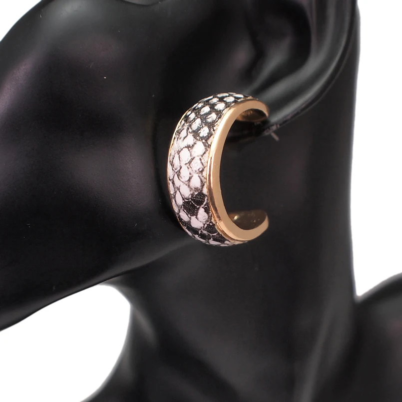 ZA дизайн серьги-гвоздики со змеиным принтом для женщин винтажные металлические геометрические серьги трендовые кожаные ювелирные изделия UKMOC