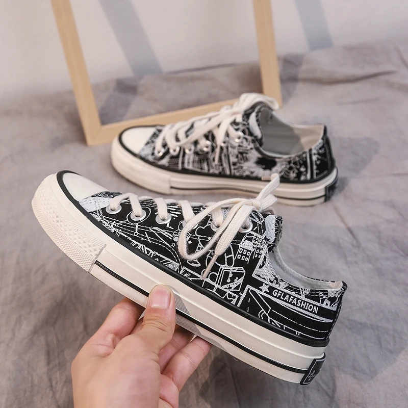 

Comic Canvas Women Shoes 2019 Spring Thin Graffiti Hand-painted Female Casual Sneakers Students Version of Vintage INS Footwear