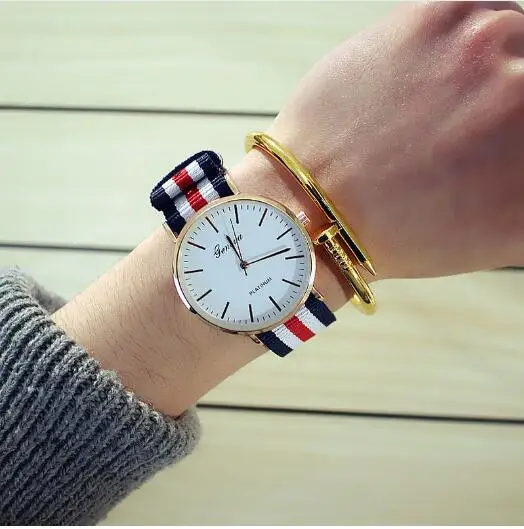 

British trend simple canvas nylon band watches retro ultra-thin Korean students watch men and women lovers Watch reloj mujer