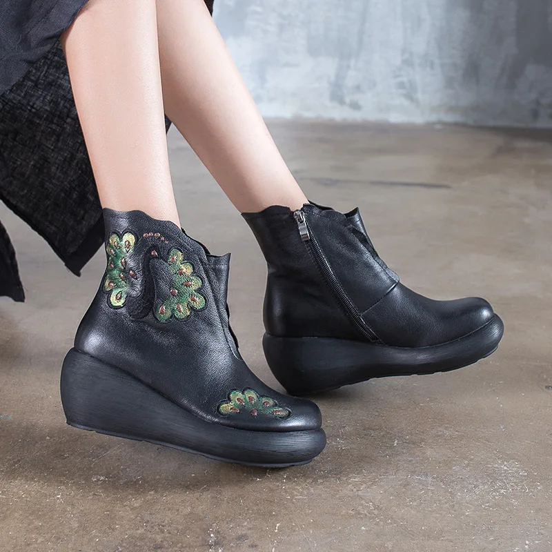 

Women Embroidery Leather Ankle Boots 7 CM High Heels Women Wedge Shoes Winter 2018 Handmade Women Genuine Leather Martin Boots