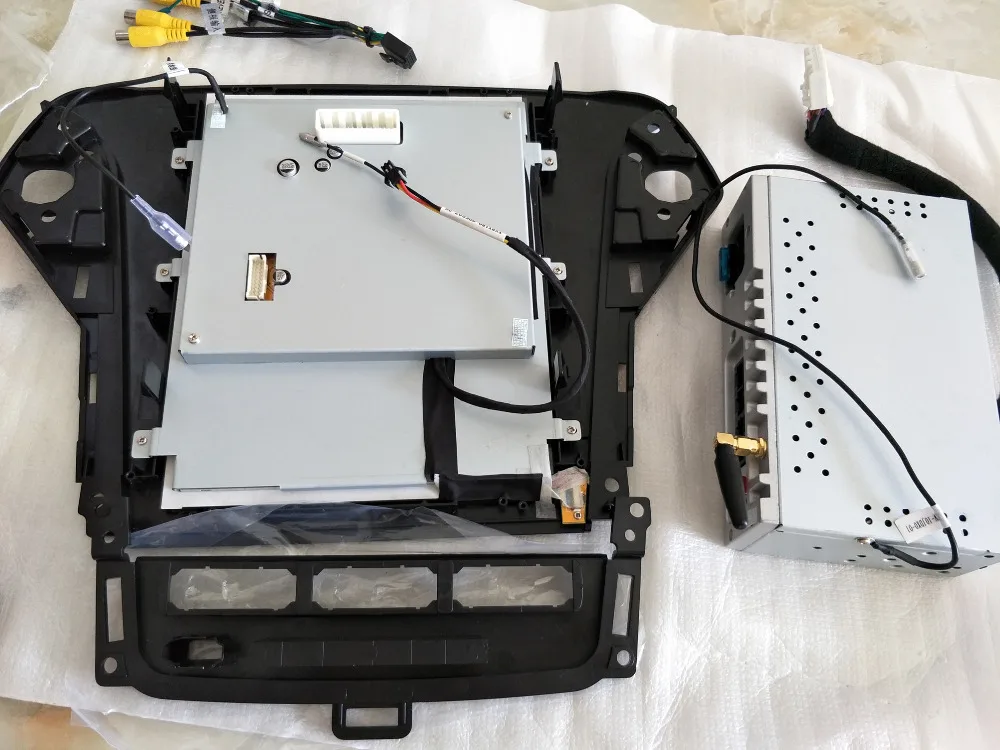 Excellent Car Multimedia Player PC PAD Tesla Style Player Android 7.1 GPS For Ford Mondeo Auto A/C Edition 2007 2008 2009 2010 2011 2012 9