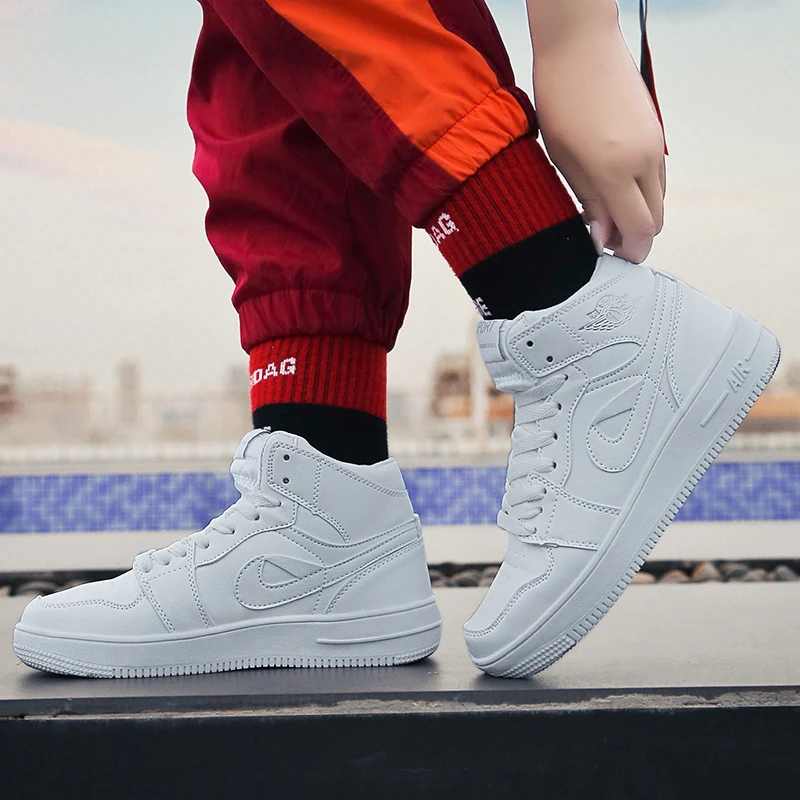 AJ1 Men Jordan Shoes Men's Sneakers Air Force One Chicago Jordan Sport Shoes Man Big Size 46 47 Comfortable Sport Shoes AJ1 Men Jordan Shoes Men's Sneakers Air Force One Chicago Jordan Sport Shoes Man Big Size 46 47 Comfortable Sport Shoes