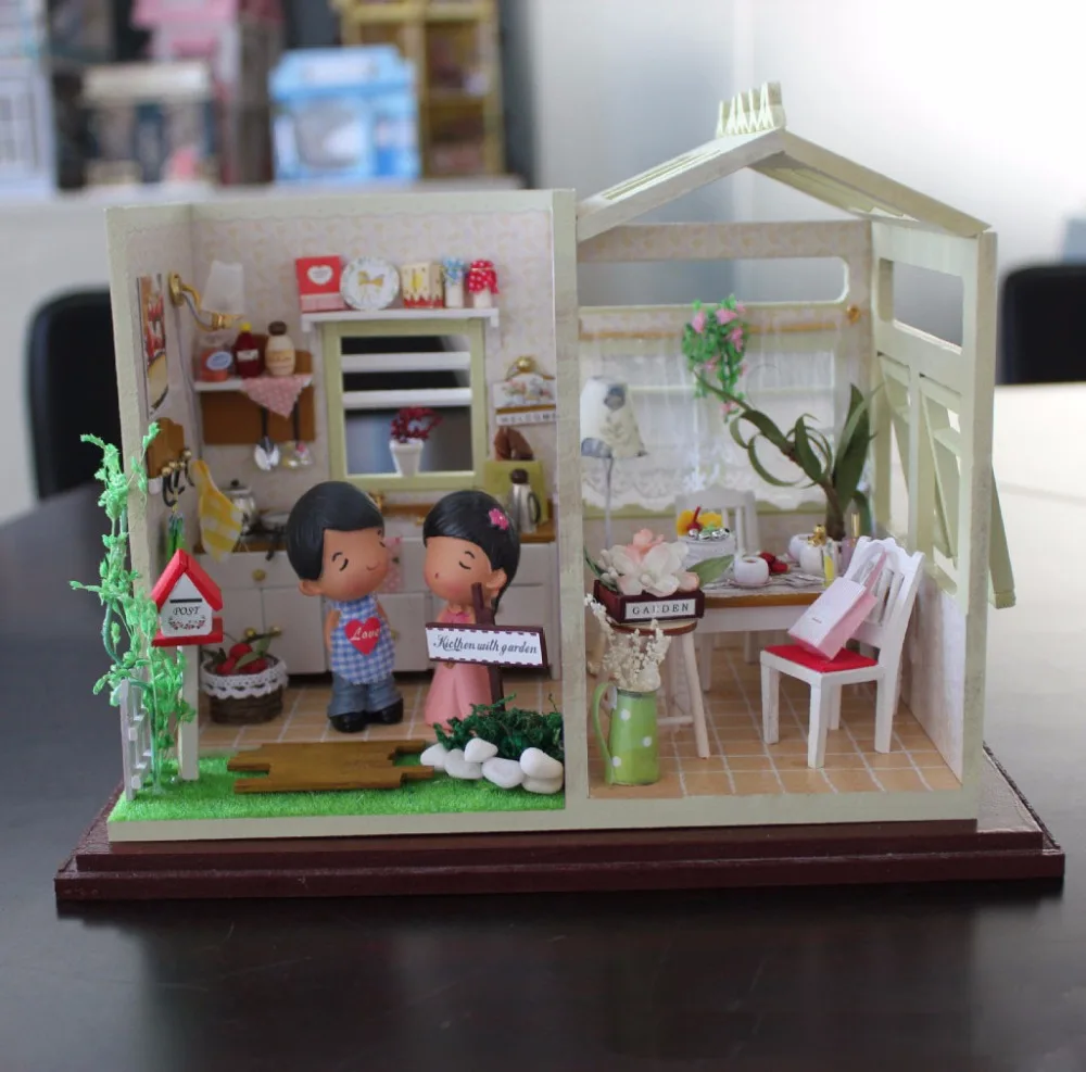 Miniature Cozy Kitchen Craft Model Wood Dollhouse Furniture Led
