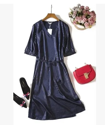 

OL van mulberry silk velvet satin navy blue gold thread long sleeve V collar and dress 2018.