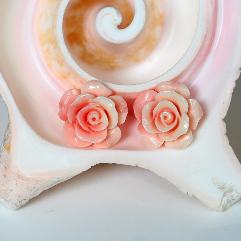 

New Arrival Pink Conch Shell Carved Flowers Earring Beads 15x15x8mm 2g