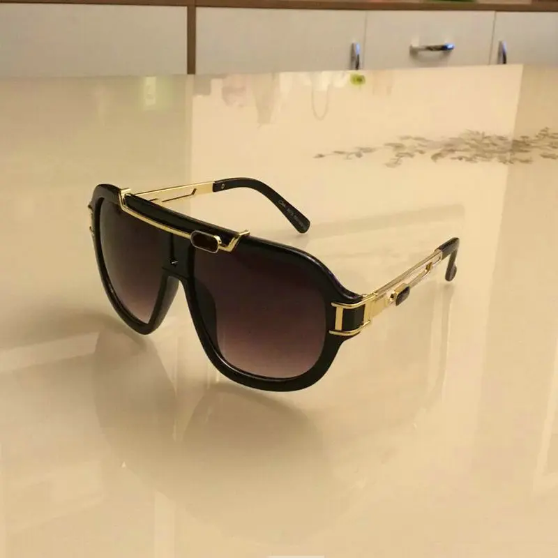 

KAPELUS European and American fashion gold sunglasses, men and women frog mirror, women's casual glasses 8018