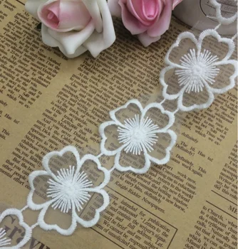 

4.5cm, 14-15yards/lot Top Grade Cotton Embroidered Flower White Lace Trim DIY Clothes Lace Applique Trimming Free Shipping Z031