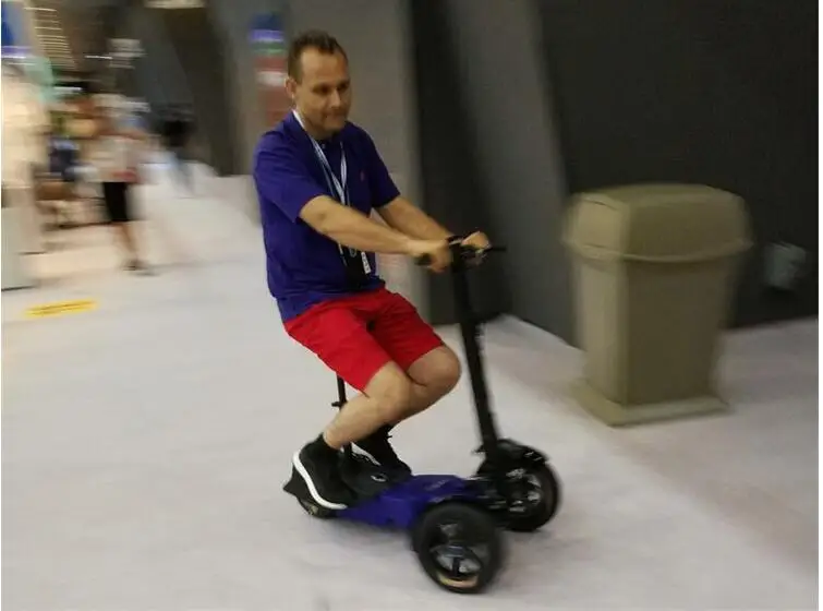 Flash Deal 2018 800W Three wheels Off Road Electric Scooter Folding All terrain Skateboard Foldable E-Scooter with seat Removebale battery 32