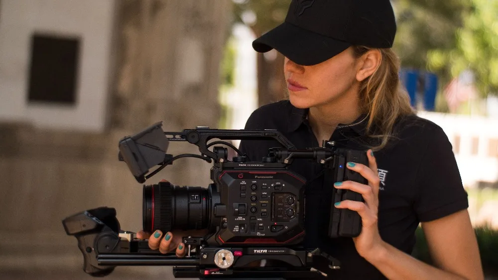 Штатив Tilta для фотоаппарата Panasonic EVA1 быстросъемная Базовая пластина с V образным