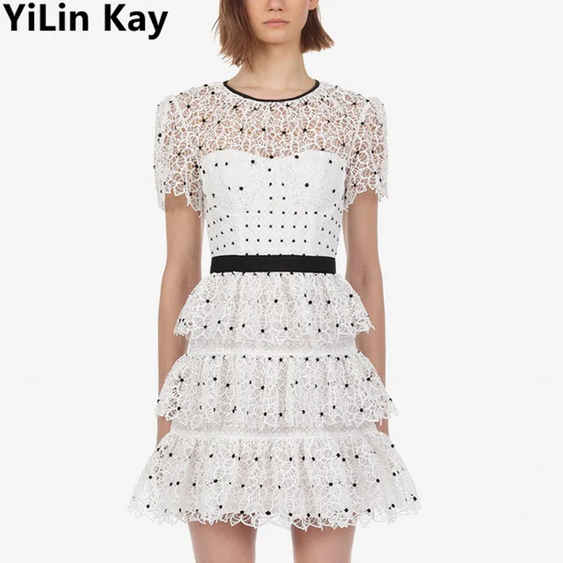 

YiLin Kay 2019 Self-portrait Hook flower hollow Lace Dress Polka-Dot Mesh Patchwork White Short Sleeve Layers Cake Dress