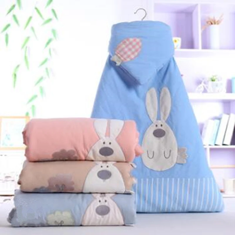

2019 new baby quilt striped color cotton newborn newborn cartoon embroidered cotton blanket spring