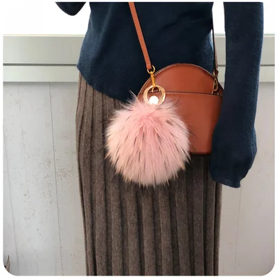 

Luxury Brand 15cm Fluffy Real Fox Fur Ball Pom Poms Fur Pompom Ball Keychain Car Key Chain Metal Ring Pendant For Women F281