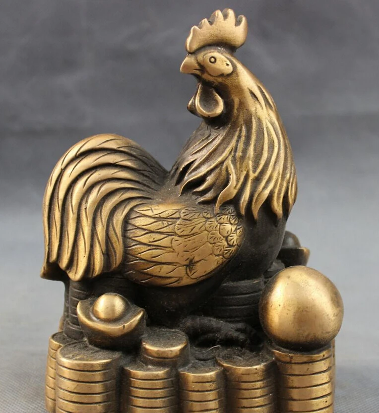 

S2417 Chinese Bronze Folk Zodiac Wealth YuanBao Coin Egg Cock Rooster Statue Animals D0318