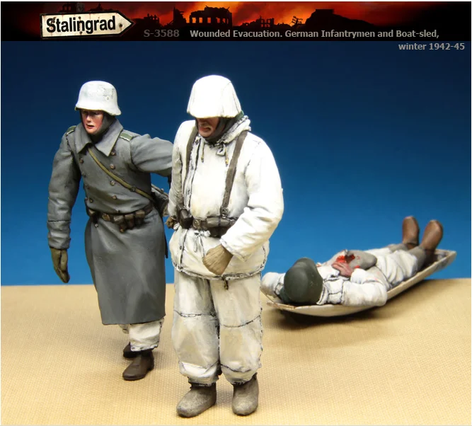 

1:35 Stalin's cold winter retreat (3 people and equipment)