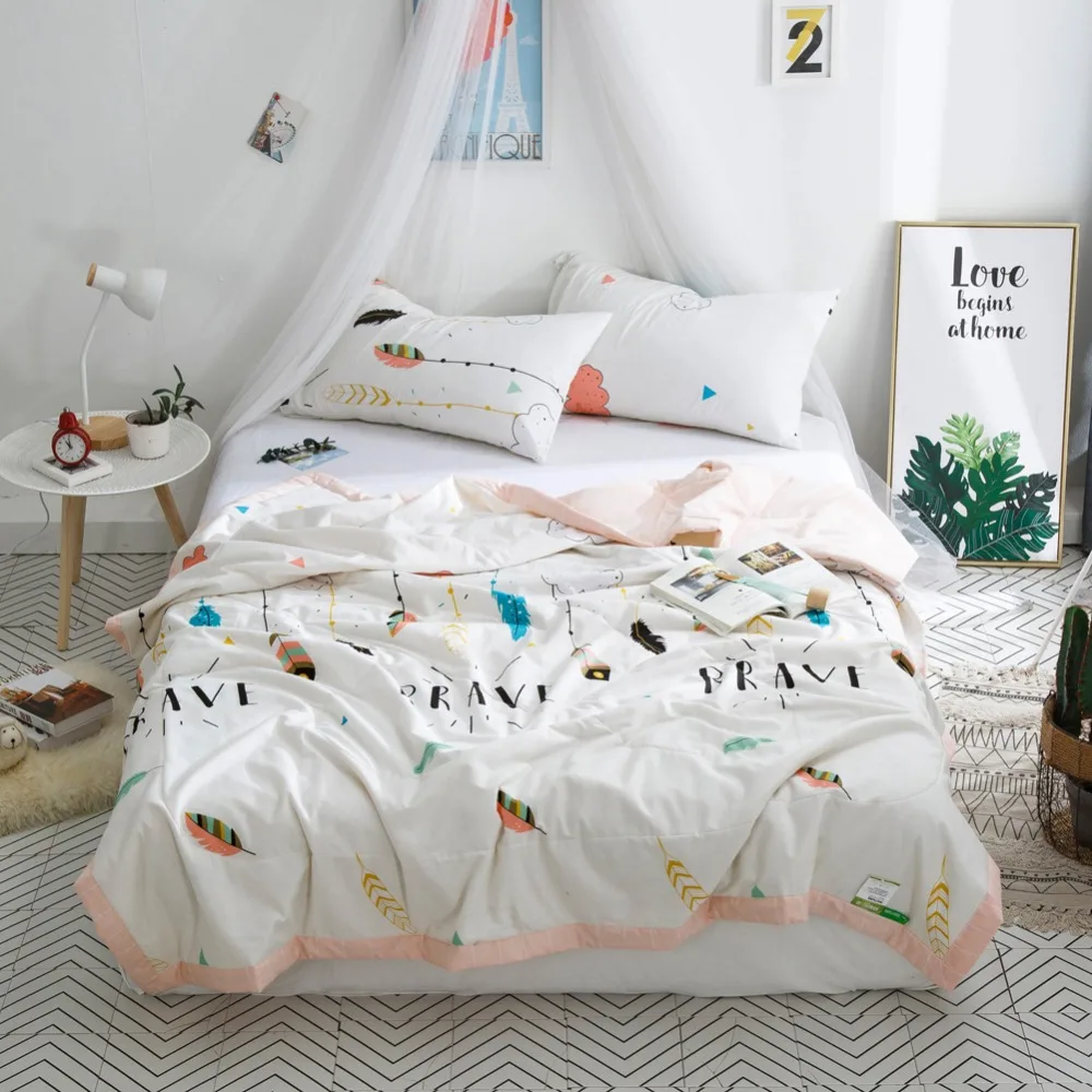 

2019 Colorful Feathers Quilting Thin Quilt Stitching Cotton Fabric Polyester Filler Twin Queen Summer Comforter Air-conditional