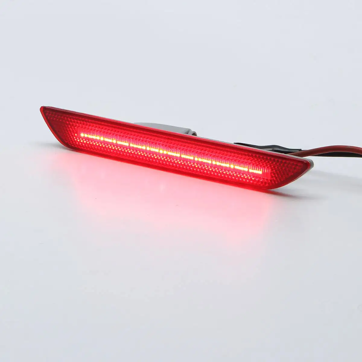 2 шт./компл. красный светодиодный задний Боковой габаритный фонарь отражатель светильник s лампы бампер сигнальный светильник подходит для Ford Mustang