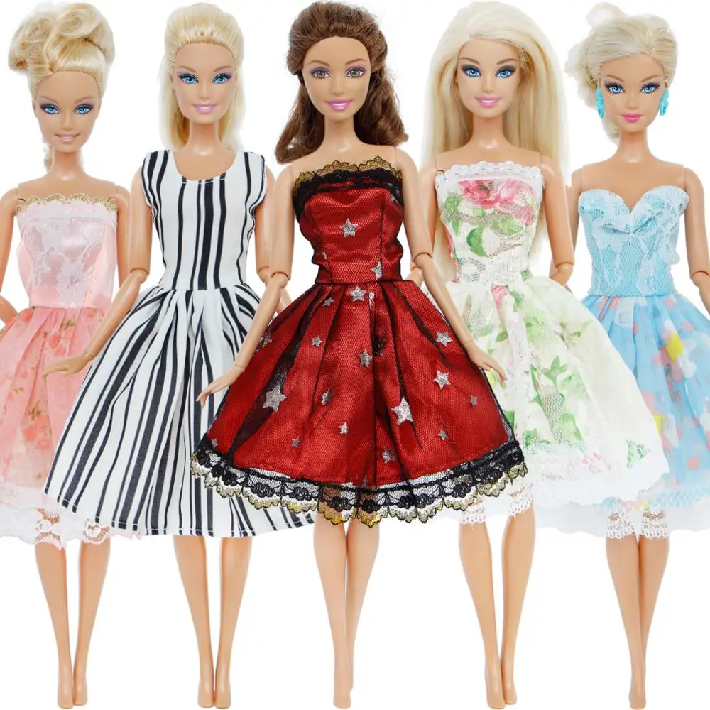 dolly dress a lot