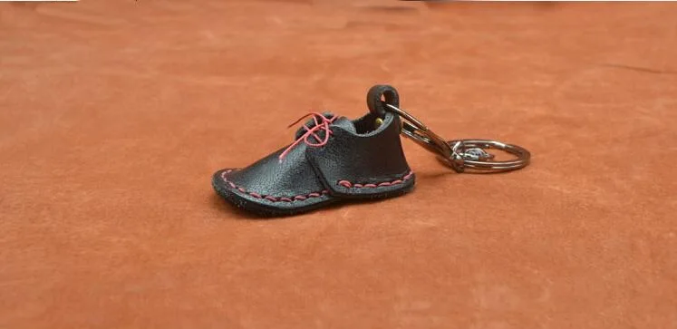DIY leather craft shoes Keychain pendant sewing pattern pvc template
