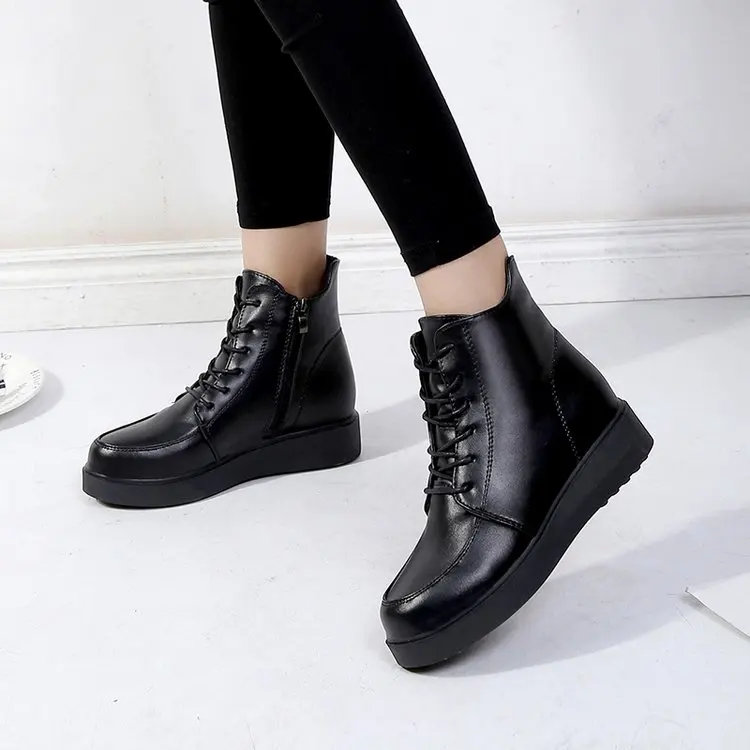 

2018 new Martin boots women's shoes short.