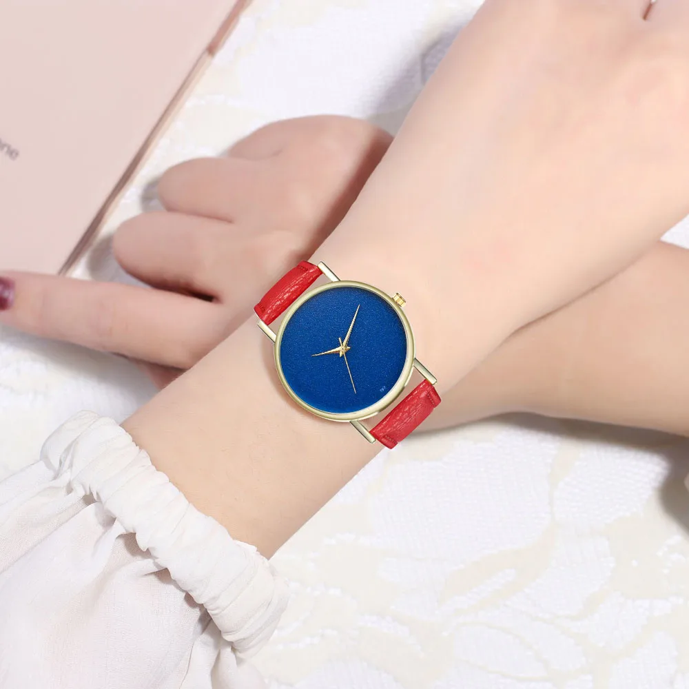 Women's Fashion Casual Leather Strap Analog Round Watch Sleek Minimalist Blue Dial Quartz Watch Vintage Charm Women's Fashion Casual Leather Strap Analog Round Watch Sleek Minimalist Blue Dial Quartz Watch Vintage Charm