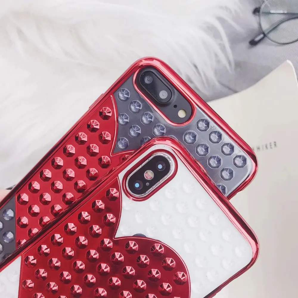 Чехол Boucho с гальваническими заклепками и сердечками для iPhone X мягкий симпатичный