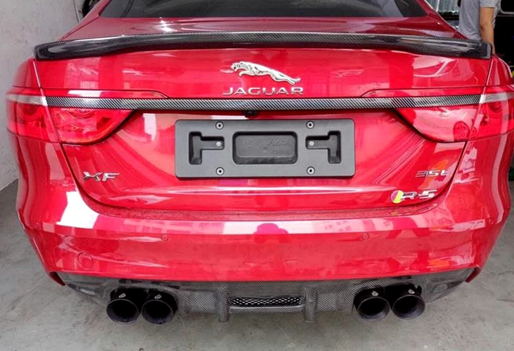 

High quality real CARBON fiber/primer unpainted FRP Car twopair outlet rear diffuser bumper For JAGUAR XF XE 2015-2017
