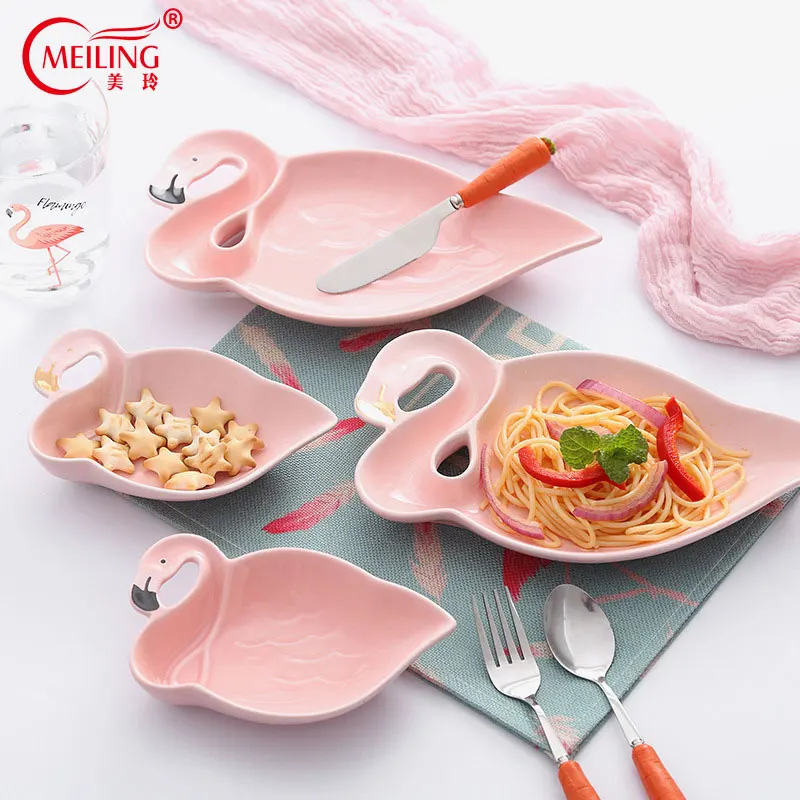 

Creative Pink Dinner Plate Tray Ceramic Flamingo Dish Serving Platter Decorative Utensils for Kitchen Restaurant Cute Kids Gifts