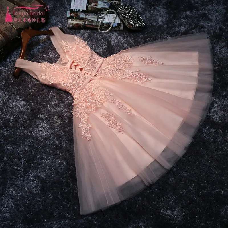 Яркие цвета, кружевные короткие розовые платья для выпускного вечера, простая Иллюзия Аппликации, v-образный вырез, модные Выпускные платья JQ451