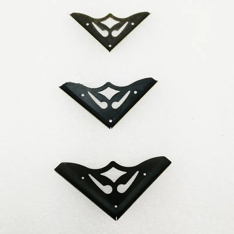 Triangle-Corner-Cabochon-Wooden-Box-Corners-Furniture-Protector-Decor-For-Wooden-Box-Hollow-Protectors-Ancient-Bronze (1)