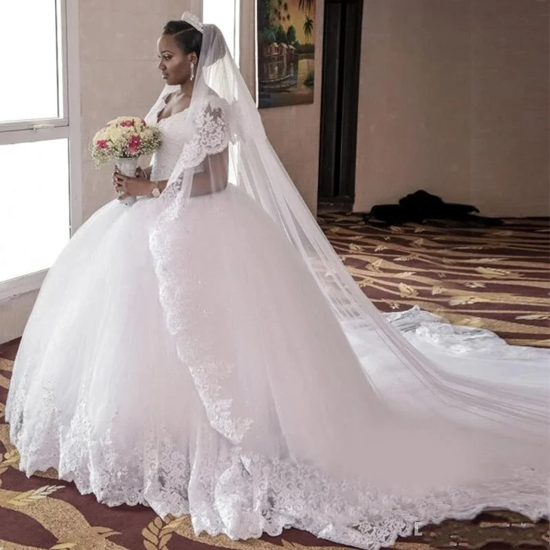 

white Ball Gown Wedding Dresses cap sleeve 2019 beading Gorgeous Lace V-Neck royal Train Plus Size Bridal Gowns Robe De Mariage