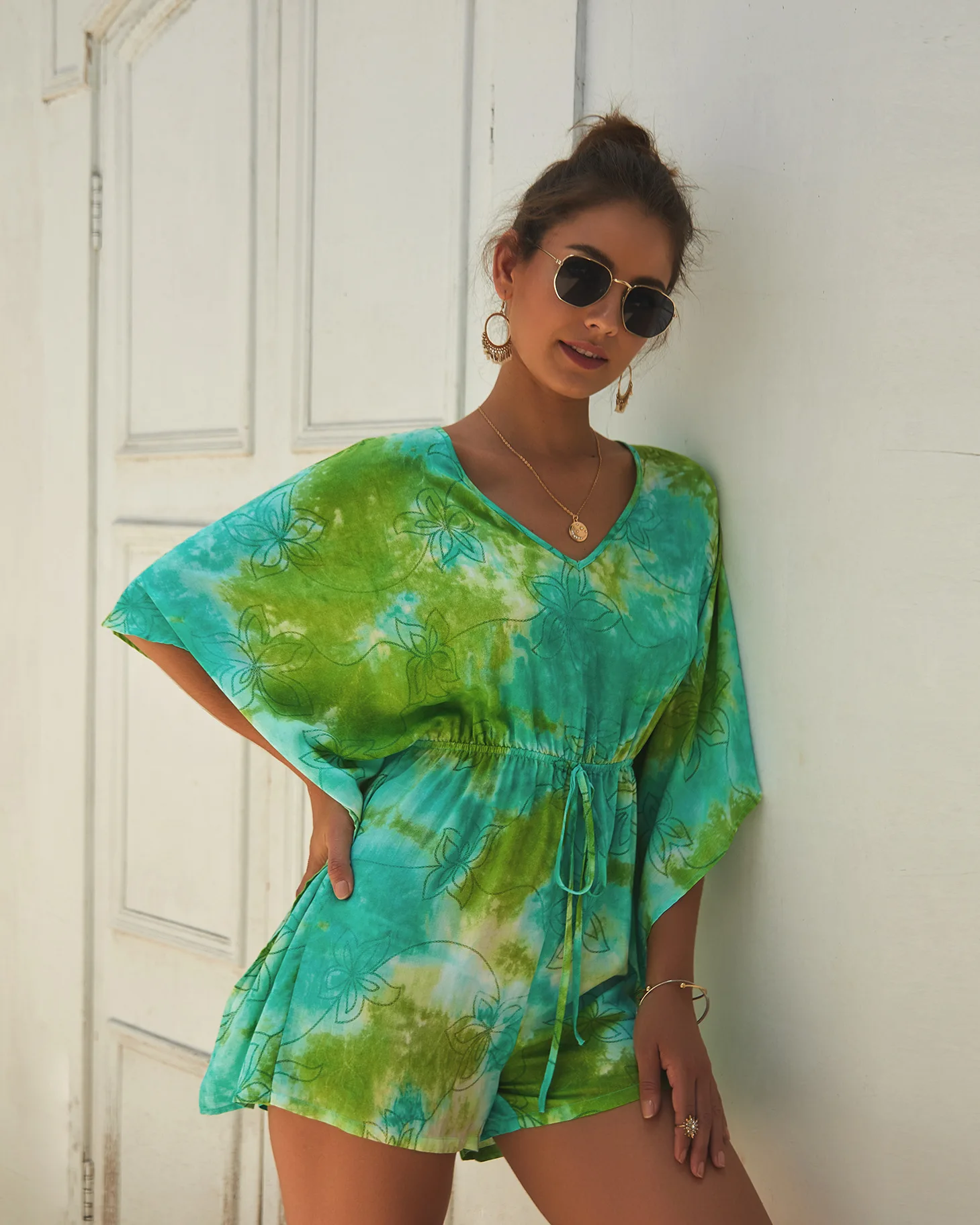 ZOGAA Bohemian Batwing Sleeve Floral Print Belt Women Summer Beach Vocation V Neck Sexy Jumpsuit Short Overalls Casual Playsuit ZOGAA Bohemian Batwing Sleeve Floral Print Belt Women Summer Beach Vocation V Neck Sexy Jumpsuit Short Overalls Casual Playsuit