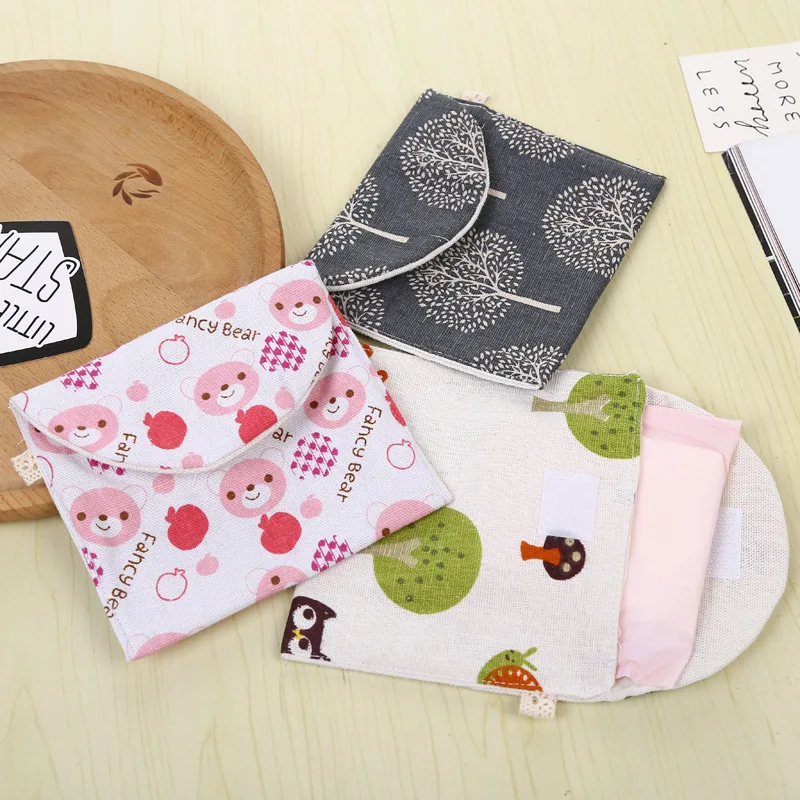 Luluhut الكرتون لطيف تصميم الإناث النظافة المناديل الصحية حقيبة التخزين فوط صحية حقيبة جيد هدية لفتاة حجم 13*12 cm