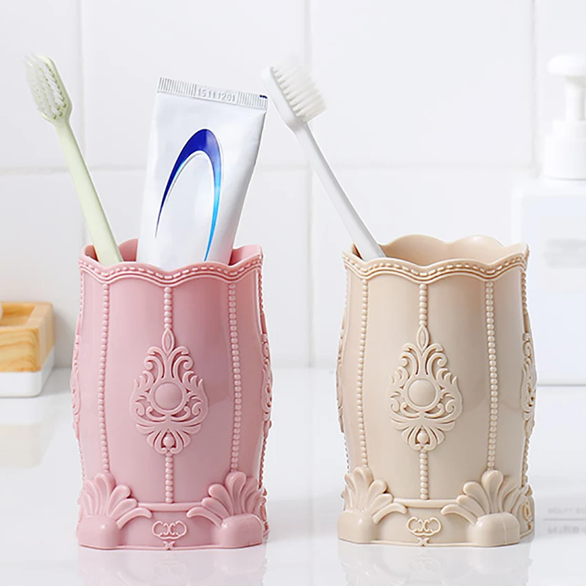

Retro Cosmetics Makeup Brushes Plastic Storage Box Jewelry Case Office Bathroom Organizer Accessories Pencil Pen Holder Bucket