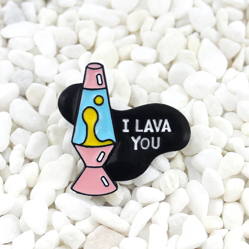 I LAVA YOU The flask выталкивает из черной лавовой Броши Love позволяет вам чувствовать