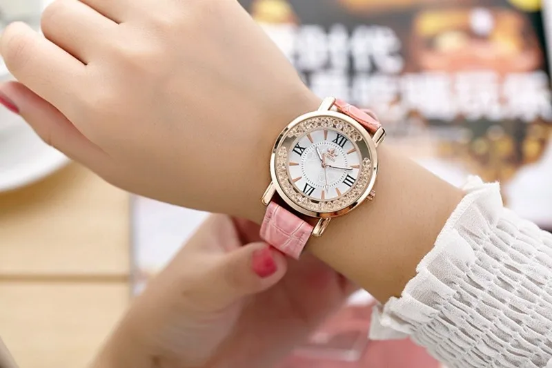 Новые женские часы кожаный браслет со стразами наручные часы женские Модные Часы Дамские аналоговые кварцевые часы reloj hombre - Цвет: pink